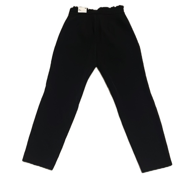 NWT Express, Ruffled Waist, Ankle High Rise, Straight Leg Pants, Black, Size 4 - Picture 4 of 10